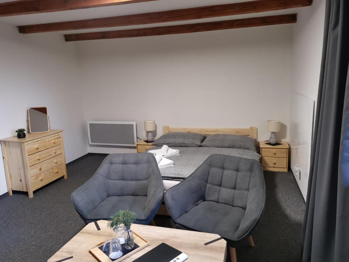 Wellness Pension Koliba Komorni Lhotka Экстерьер фото
